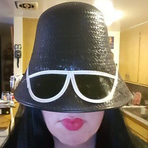 Meet your Posher, Liz